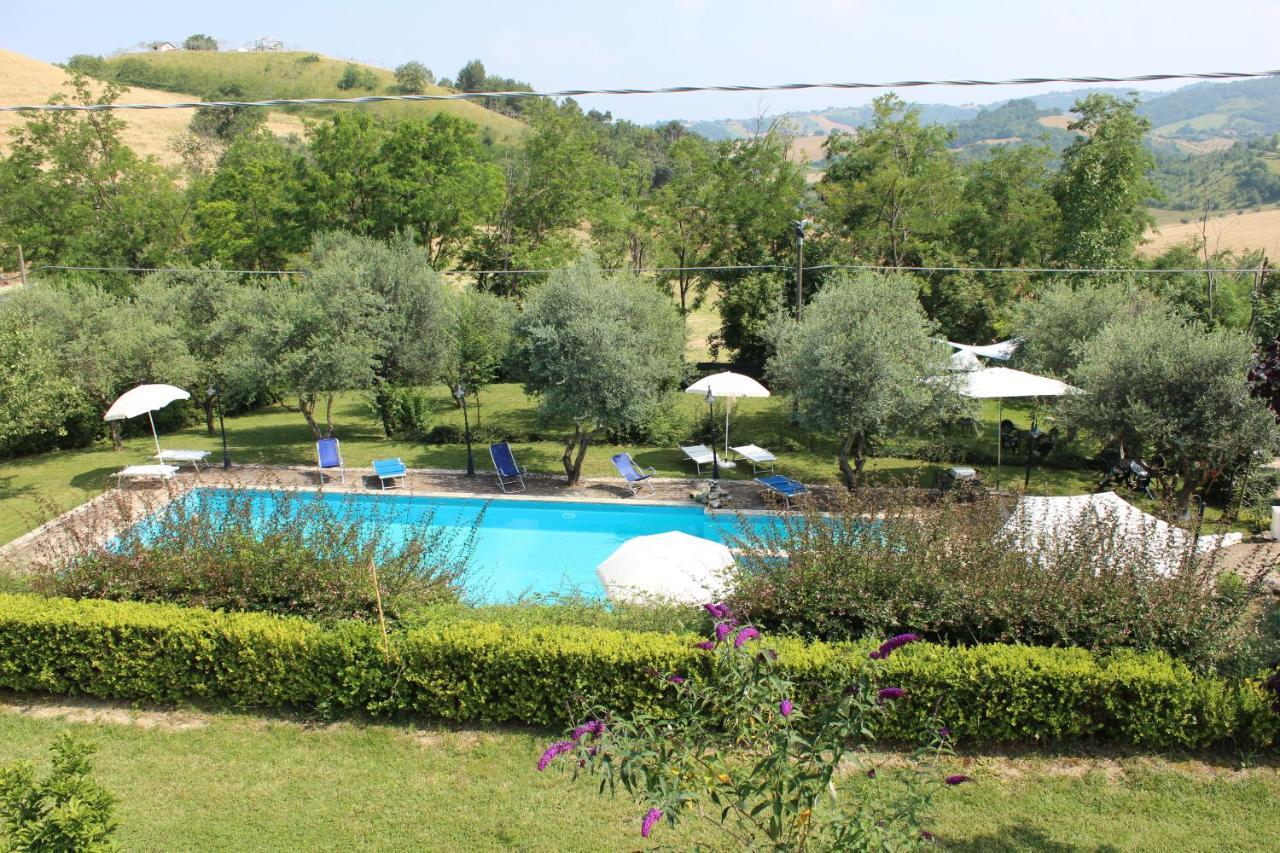 Вілла Agriturismo La Solagna Montebello di Bertona Екстер'єр фото