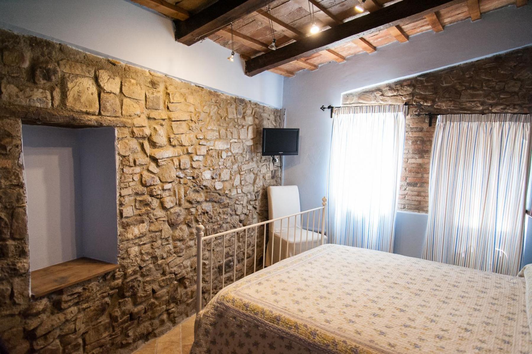 Вілла Agriturismo La Solagna Montebello di Bertona Екстер'єр фото
